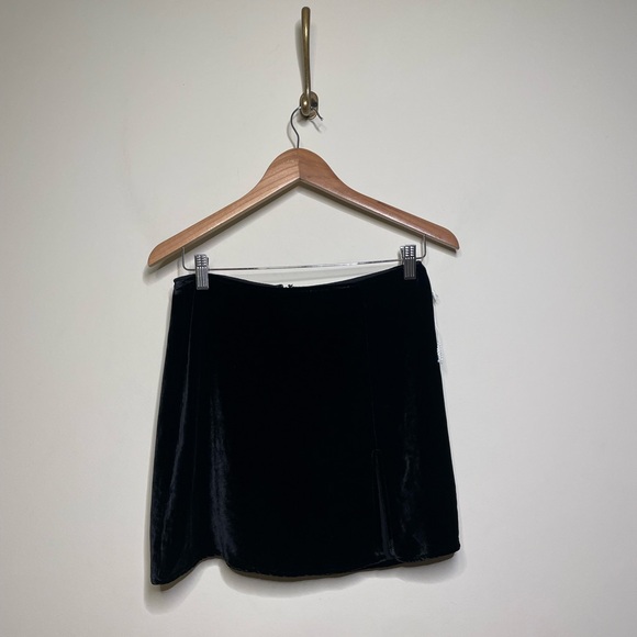 Reformation Cleo Velvet Mini Skirt in Black - Picture 5 of 9
